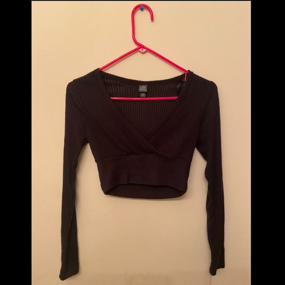 Black cropped long sleeve.